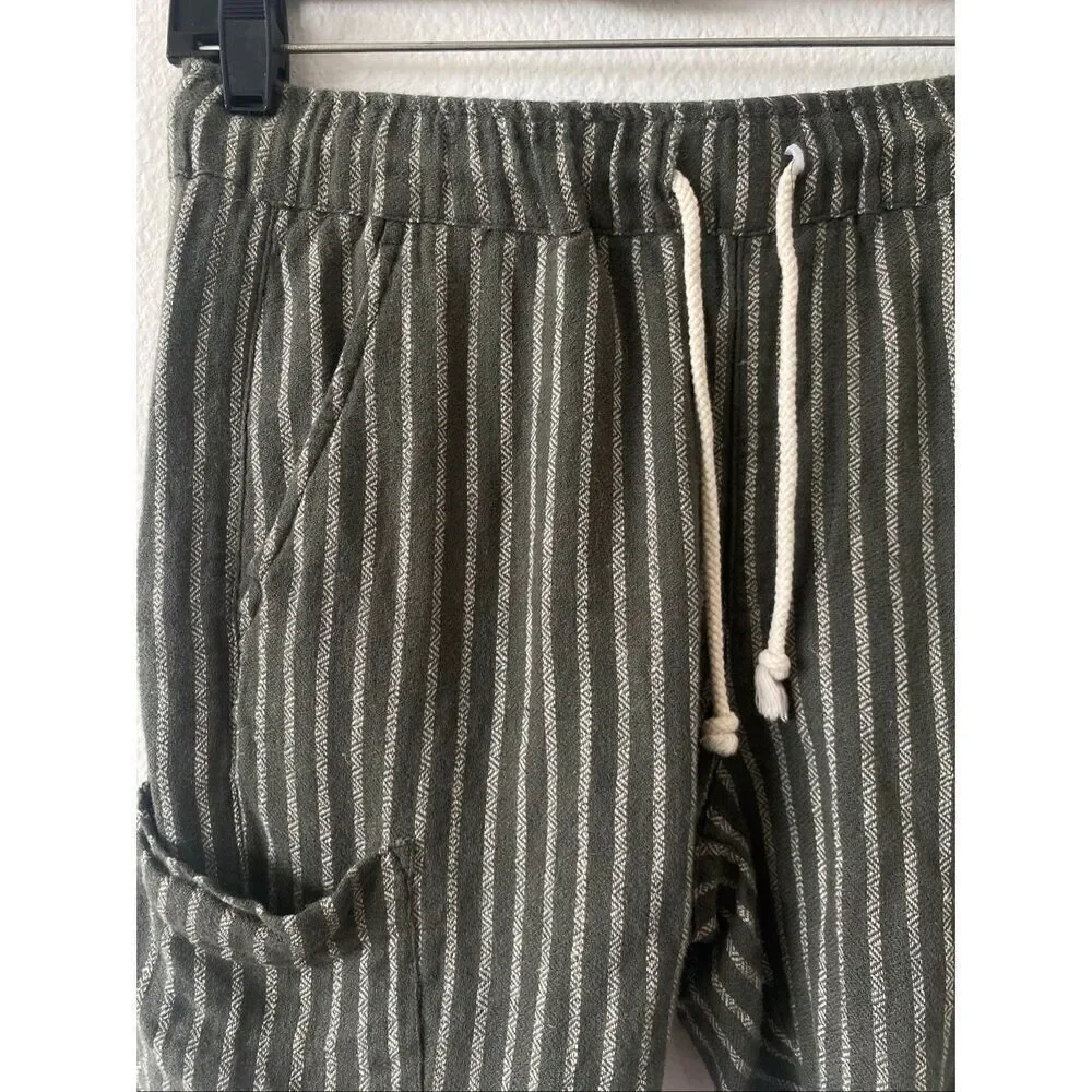ASOS DESIGN slim shorts with pockets size xs